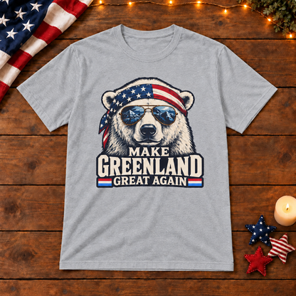 Make Greenland Great Again polar bear shirt in Gray on patriotic wooden background